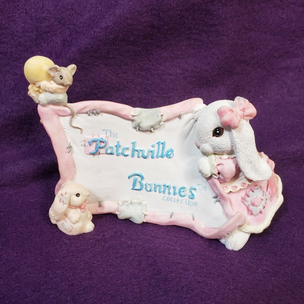 Patchville Bunnies Signature Marker w/original box  Easter Rabbit Bunny Sign